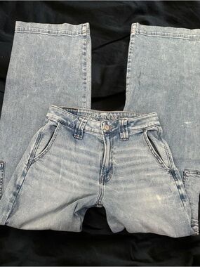 American Eagle Light Wash High-Rise Jeans - Light Blue